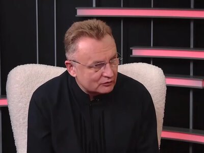 Понад три тижні після рішення суду: у Львові досі не зареєстрували петицію про відставку Садового 