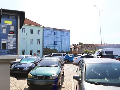 У центрі Мукачева планують облаштувати близько 800 паркомісць