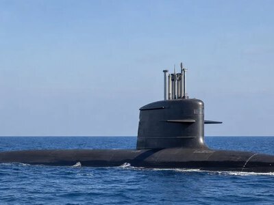 Пакистанський підводний човен Hangor уперше провів бойові стрільби — Dawn