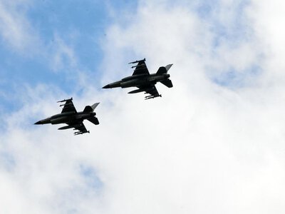 Румунія підняла F-16 і гелікоптер через невідому повітряну ціль біля кордону з Україною