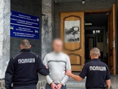 Бив у обличчя і груди: чоловік убив співмешканку під час застілля — PMG.ua