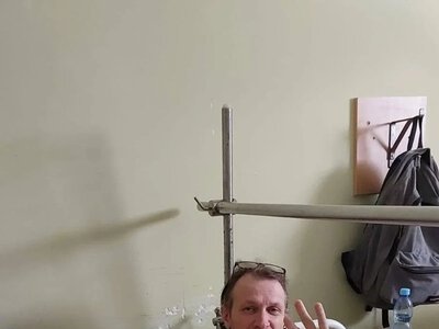 Херсонський музикант Борис Гойна втратив руку і ногу внаслідок атаки дрона РФ