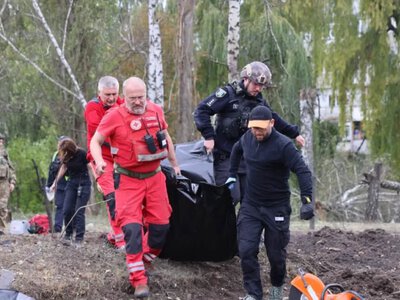 Авіаудар по Сумах: окупанти тричі вдарили по центру міста, поціливши у дитячий будинок