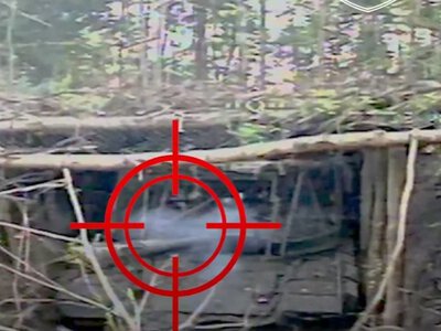 Дронарі 21-ї ОМБр спалили “російську технологічну перлину” — рідкісний танк Т-90