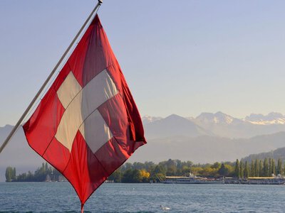 Швейцарія на референдумі відхилила пропозицію про суворіший нейтралітет