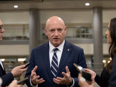 Сенатор Келлі заявив, що Трамп не має плану виходу з війни з Іраном — The Hill
