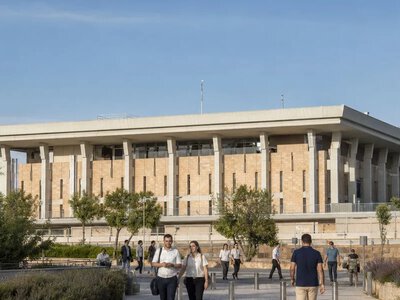 Автор колонки заявив про недопуск Ra’am і Об’єднаного списку до виборів — Jerusalem Post