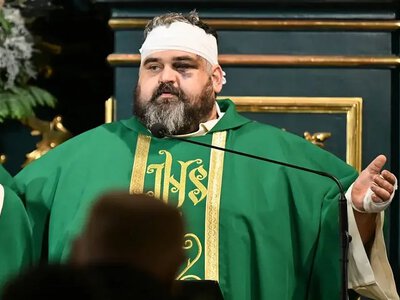 Поранений у монастирі польський священик вибачив українця, який напав на нього