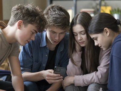 Школярі перетворили коментарі Spotify під подкастом NPR на груповий чат