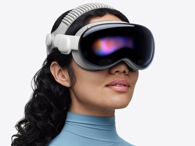 Apple не відмовляється від Vision — наступну гарнітуру хочуть зробити значно легшою