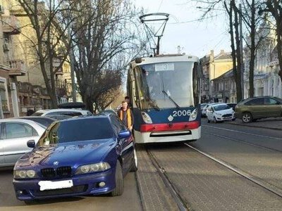 У Миколаєві трамвай №3 змінив маршрут через ремонт колії