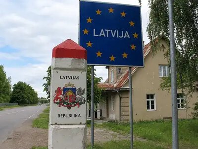 Латвія обмежила зброю для громадян із паспортами РФ і Білорусі