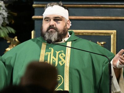 Поранений під час нападу в Польщі священник закликав не звинувачувати українців