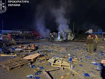 Росіяни вдарили по ринку «Столичний» під Києвом: є загиблі та поранені