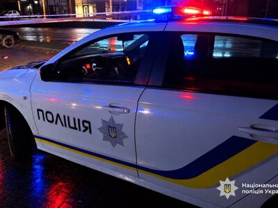 У Франківську водій BMW побив керманича KIA та стріляв у повітря через проїзд у дворі