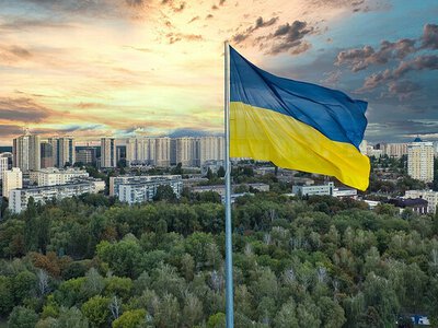Корупція, обстріли та низькі доходи очолили список проблем українців