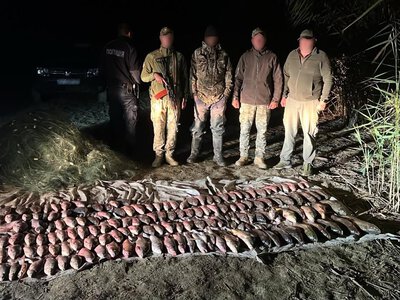 На озері Ялпуг ізмаїльські прикордонники затримали браконьєра із виловом на 400 тисяч гривень