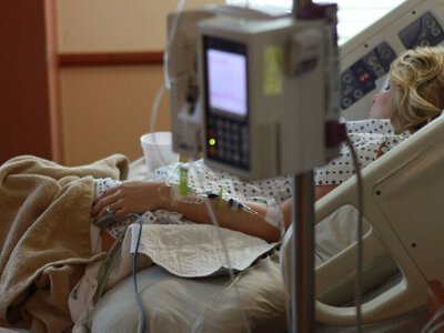 Українців косить невідома інфекція: лікар описав симптоми хвороби