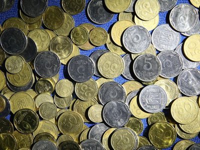 Українські копійки продають за тисячі гривень: які монети варто перевірити