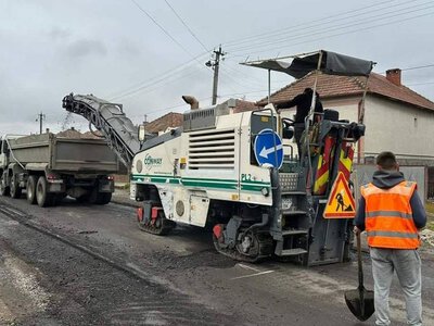  На Мукачівщині готують ще одну дорогу до ремонту: почався перший етап робіт 