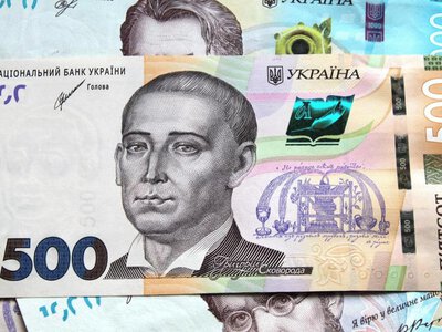 Готівка вдома може виручити під час блекаутів: який запас радять мати українцям