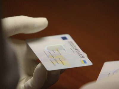 В Україні призупинили виготовлення паспортів: названо причину