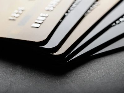 Українцям можуть обмежити банківські рахунки: кого стосуватимуться нові правила 