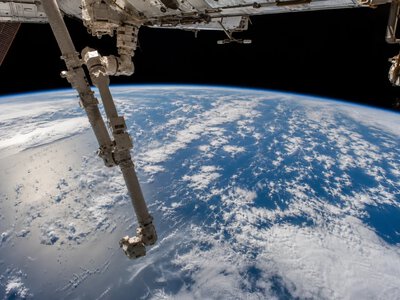 NASA усуває помилки зв’язку мобільного транспортера Canadarm2 на МКС