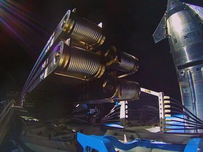 SpaceX вперше вивела Starship на орбіту і запустила супутники Starlink
