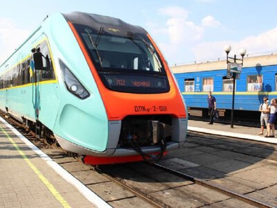 Поїзд Чернівці – Львів затримується на 36 хвилин