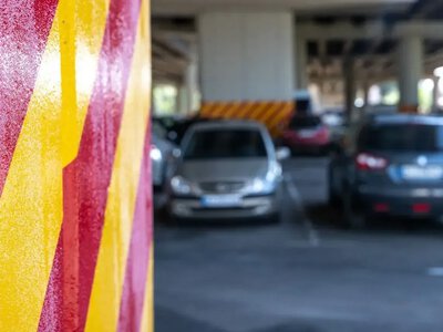 Українці на половину наростили сплату податку за свої елітні авто - де найбільше