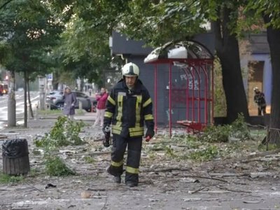 Зеленський заявив про масовану атаку росіян на 10 областей: під ударом Київ, Одещина та Рівненщина
