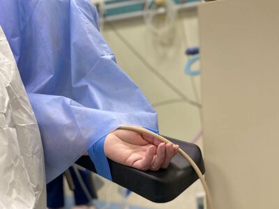 Скаржилася на «здуття живота»: львівські медики прооперували жінку із ІІІ стадією раку яєчників