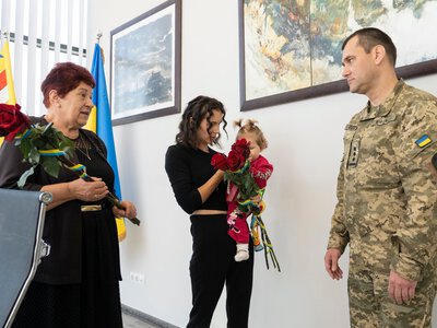 Родині загиблого захисника із Мукачева вручили державну нагороду