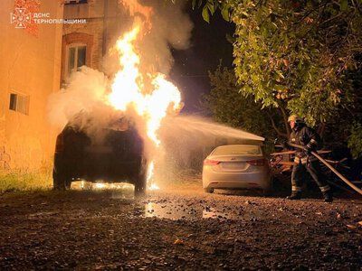 У Бучачі горів легковий автомобіль