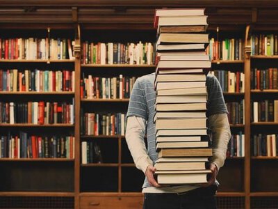 Понад 5,6 млн книжок і майже 400 тисяч читачів: бібліотеки Прикарпаття у цифрах