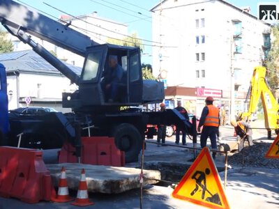 У Житомирі ремонтують тепломережу на перехресті вул. Шевченка та Університетської