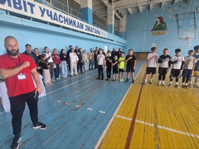 Заради тих, хто тримає фронт: у Кривому Розі провели благодійний футбольний турнір