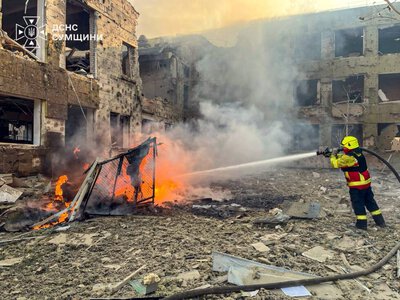 У Сумах унаслідок чергового авіаудару загинули дві людини, серед поранених – діти