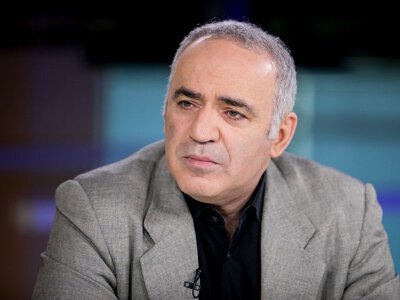 Припиніть розділяти: легендарний шахіст звернувся до Макрона через страждання українців