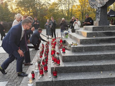 У Києві вшанували пам’ять жертв Бабиного Яру: 85-ті роковини трагедії