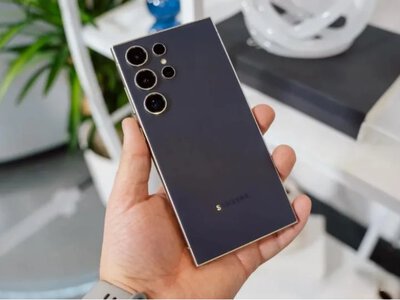 Не новий, зате надійний: яким смартфоном користується власник Facebook, Instagram і WhatsApp