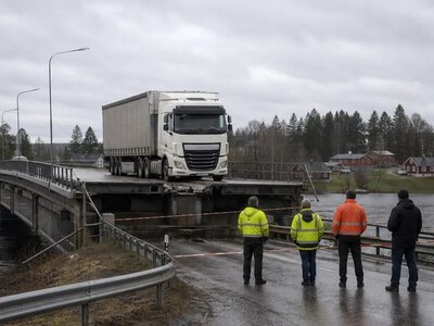 У Швеції міст на трасі E45 зсунувся на 50 сантиметрів після інциденту з вантажівкою — The Local Sweden