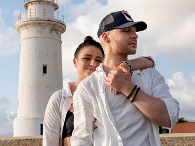 Пісня народилася для особливого моменту: Vlad Darwin і Марта Адамчук презентували Дощ із квітів