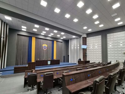 Тернопільська облрада не змогла розпочати засідання через відсутність кворуму