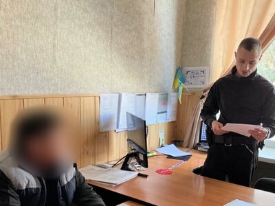 П’яний водій намагався дати хабар копам, але підозру вручили йому