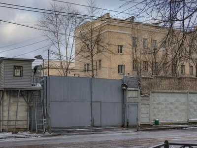 Голова Яблука вимагає розслідувати заяви про катування Кинєва — The Moscow Times