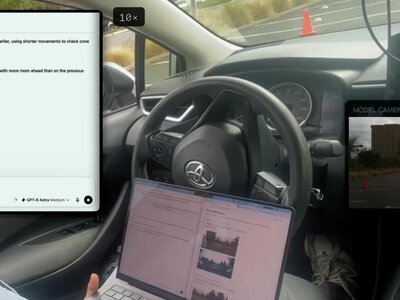 ШІ посадили за кермо Toyota Corolla: лише одна модель змогла пройти трасу. ВІДЕО