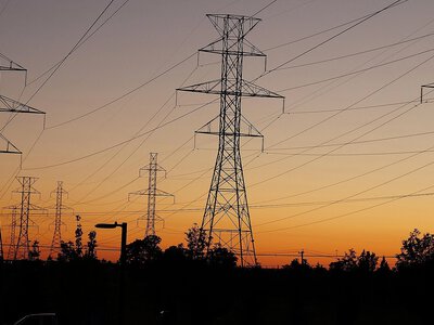 В ряді регіонів України запровадили аварійні відключення світла
