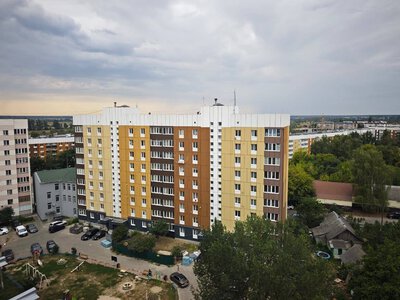 У Бородянці відновлюють дев’ятиповерхівку, пошкоджену на початку повномасштабної війни